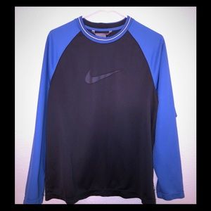 Women’s Nike long sleeve shirt.